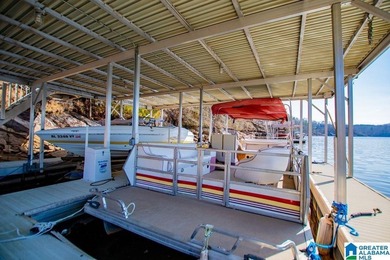 This one level lake front home offers 3 bedrooms and 2 full - photo 46