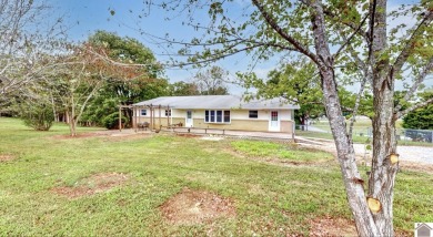 Kentucky Lake Home For Sale in Gilbertsville Kentucky