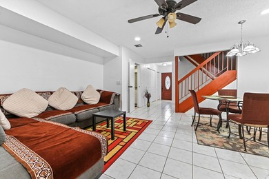 Welcome to The Hamptons! This charming 2-story home offers 3 - photo 1