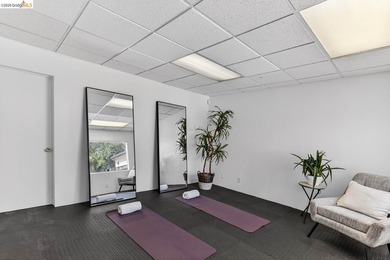 Exceptional opportunity in prime West San Jose. Remodeled - photo 32