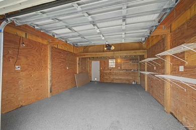 Stunning, fully remodeled 3-bedroom, 2-bath split-floorplan home - photo 50