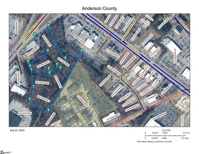 High visibility area located at intersection of Clemson Blvd and - photo 1