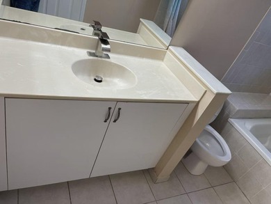 Rare opportunity to rent a spacious 4-bedroom, 2.5-bathroom - photo 1