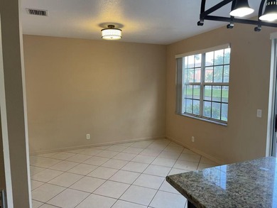 Rare opportunity to rent a spacious 4-bedroom, 2.5-bathroom - photo 7