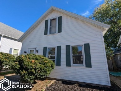 Mississippi River - Des Moines County Home For Sale in Burlington Iowa