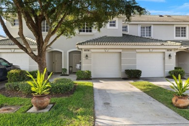 Lake Townhome/Townhouse For Sale in Fort Myers, Florida