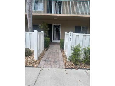 Lake Condo For Sale in Boynton Beach, Florida