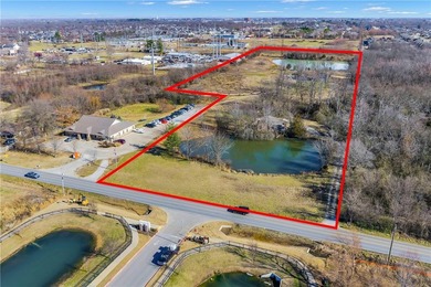 (private lake, pond, creek) Acreage For Sale in Bentonville Arkansas