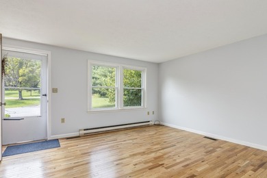 This adorable end unit is move in ready! The current owner has - photo 14