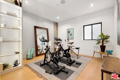 View property nestled in the hills of Encino, this newly - photo 27
