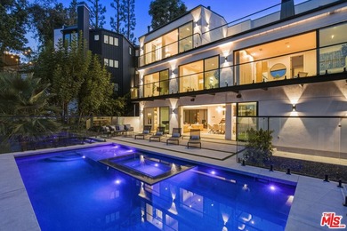 View property nestled in the hills of Encino, this newly - photo 34