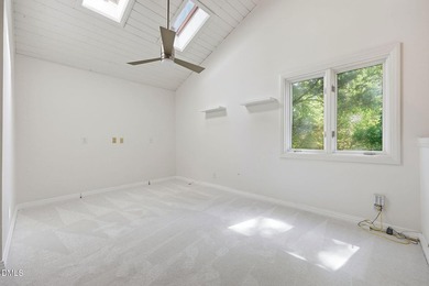 Beautiful modernist inspired home situated on a large wooded lot - photo 38