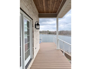Custom lakefront home with high-end finishes + meticulous - photo 38