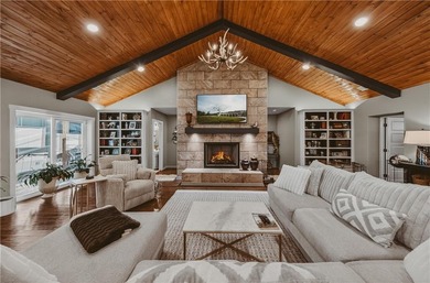 (private lake, pond, creek) Home For Sale in Decatur Arkansas