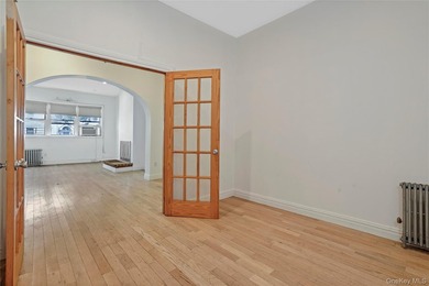 Welcome to 294 Hemlock Street, a classic Brooklyn row house - photo 24