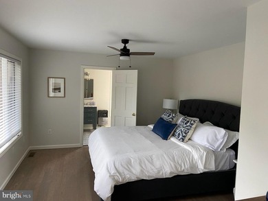 BACK ON THE MARKET AFTER A SHORT WINTER BREAK! A rare - photo 42