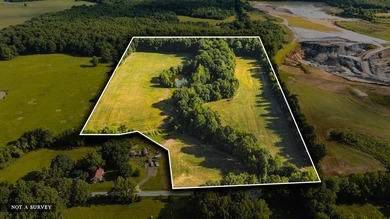 (private lake, pond, creek) Acreage For Sale in Greenfield Tennessee
