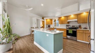 Custom Built Home Walking Distance to No Stair Beach Access! - photo 15
