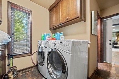 Enjoy Lake Ouachita living from this furnished 1,867+/- sq ft - photo 17
