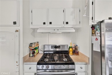 Welcome to this inviting 3-bedroom, 2-bath mobile home offering - photo 20