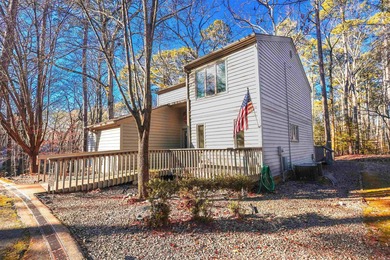 Enjoy Lake Ouachita living from this furnished 1,867+/- sq ft - photo 42