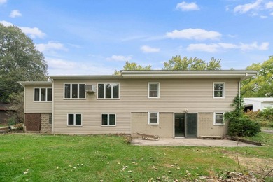 Take a look at this amazing property, 2.6 acres on the Fox River - photo 4