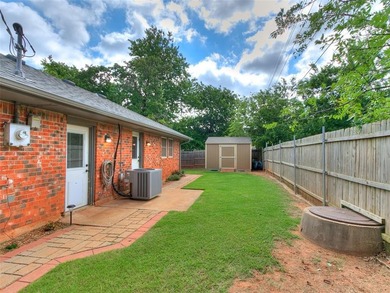 Newer HVAC and Water heater! Chickens allowed and Attwoods is 5 - photo 6
