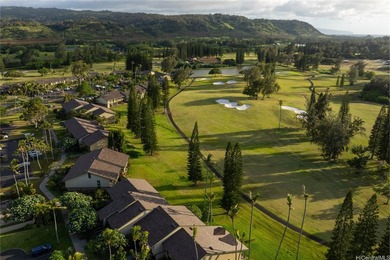 Laid back luxury and an exceptional location! This beautifully - photo 17