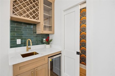 Welcome to lakeside living in East Lake Terrace. With a 180 - photo 17