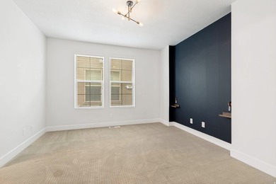 Welcome home to this beautifully maintained 3-bedroom, 2.5-bath - photo 17