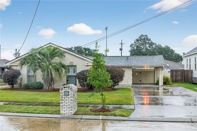 Lake Pontchartrain Home For Sale in New Orleans Louisiana