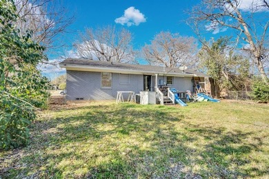 Come home to this peaceful neighborhood located directly across - photo 22