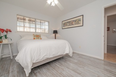 Located in the super popular South Rockport area just a few - photo 38
