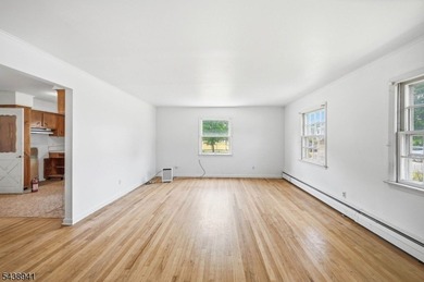 Opportunity Awaits in Upper Greenwood Lake! This 3 bedroom, 1.5 - photo 4