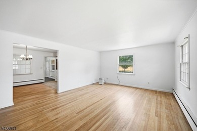 Opportunity Awaits in Upper Greenwood Lake! This 3 bedroom, 1.5 - photo 5