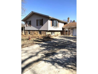 (private lake, pond, creek) Home For Sale in Lake Village Indiana