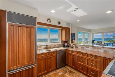 Let this be your next Hampton home! Boasting panoramic views and - photo 12