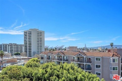 BACK ON MARKET! PRICE TO SELL! This beautifully updated - photo 17