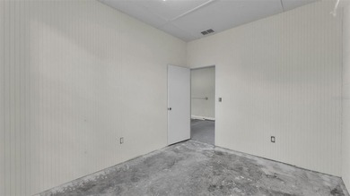Are you looking for a completely remodeled lakefront home on 5 - photo 29