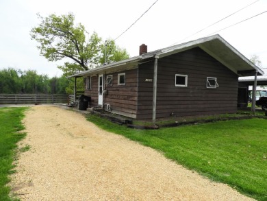 Mississippi River - Grant County Home For Sale in Cassville Wisconsin