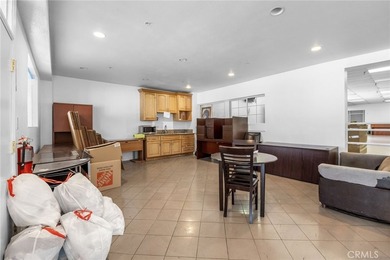 505 S Main Street presents a rare opportunity to acquire a - photo 14