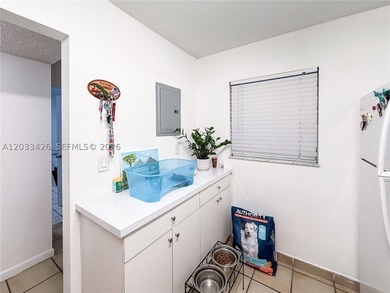 Well-maintained and spacious 2-bedroom, 2-bathroom condo located - photo 15