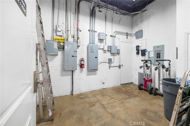 505 S Main Street presents a rare opportunity to acquire a - photo 23