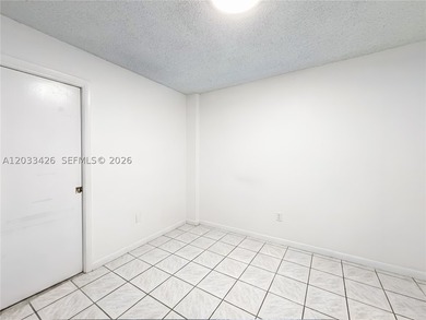 Well-maintained and spacious 2-bedroom, 2-bathroom condo located - photo 26