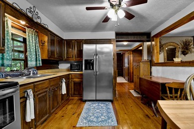 Welcome to this charming 3-bedroom, 2-bath cottage-style home - photo 42