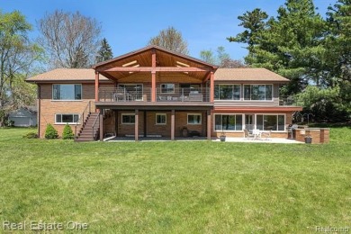 Lake Home For Sale in West Bloomfield, Michigan