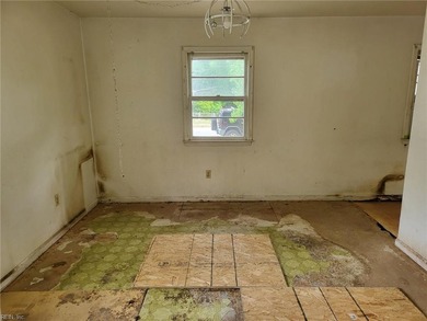 Priced at City assessment! Bring all offers! Cash only sale! - photo 7