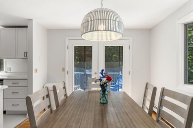 Welcome to 7 Openfield Road! This beautifully updated South - photo 18