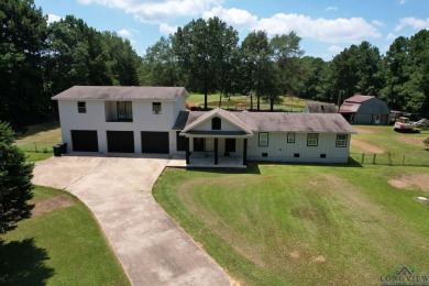 Great Texas School District, right on the state line for easy - Lake Home For Sale in De Berry, Texas