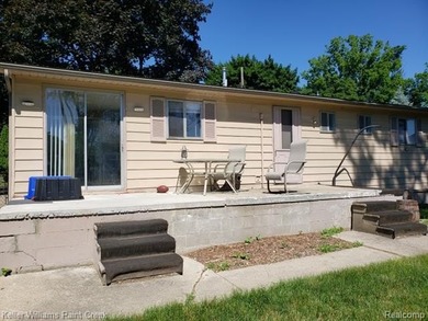 Sylvan Lake Canal front 3 bedroom is ready for a new owner - photo 3
